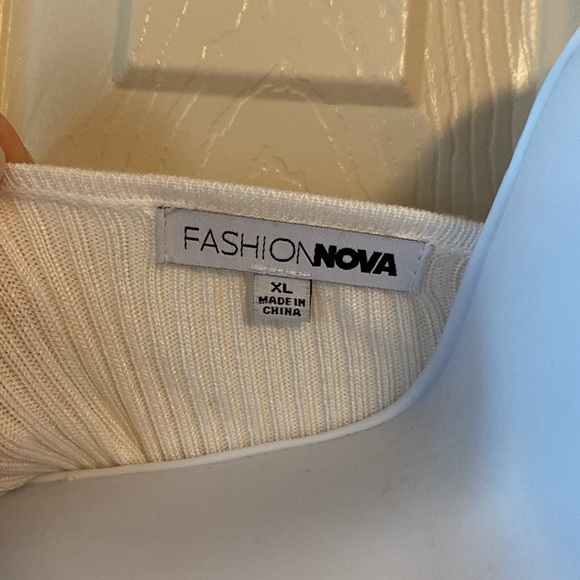 XL white one clasp cardigan - Picture 4 of 4